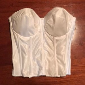 Dominique torselette 40DD